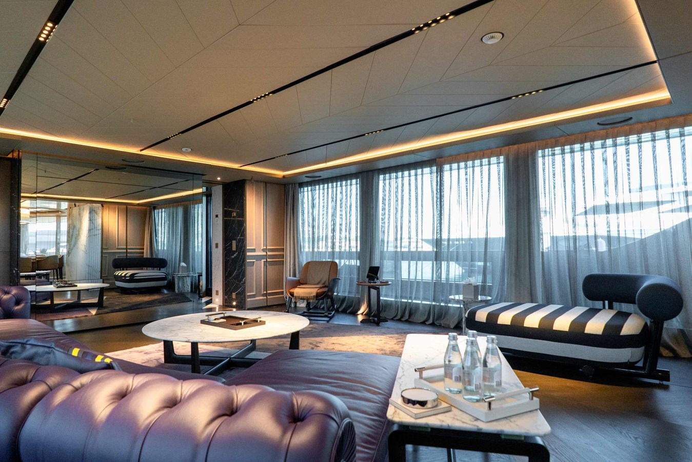 ADMIRAL S - FORCE 55 - yacht-interior